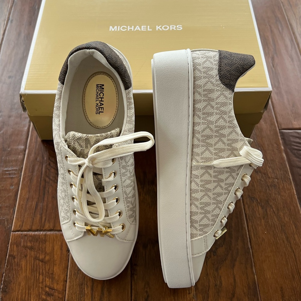 Michael Kors Sneakers NWOT